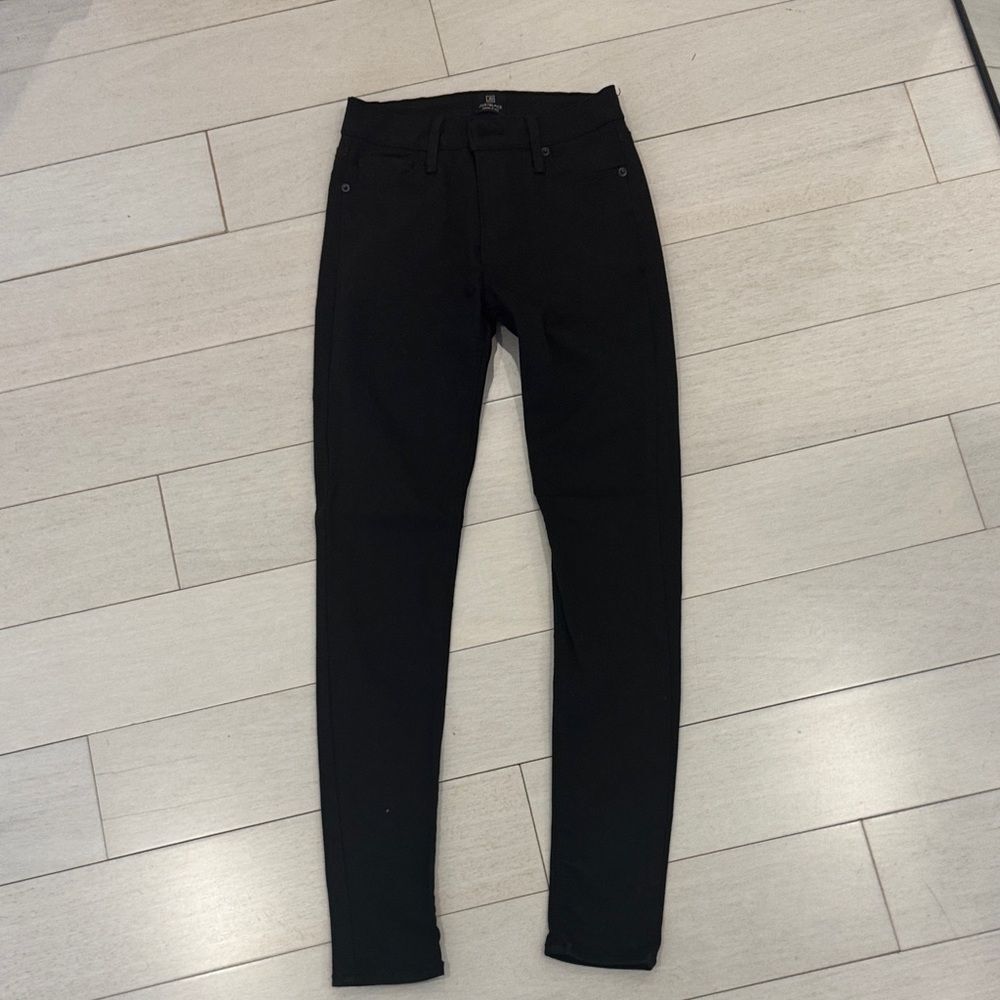 Just Black Women's Classic Skinny Jeans